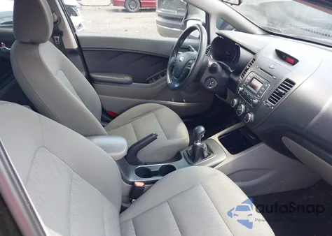 2015 Kia Forte Lx z USA, uszkodzony, nr VIN KNAFK4A6XF5322913